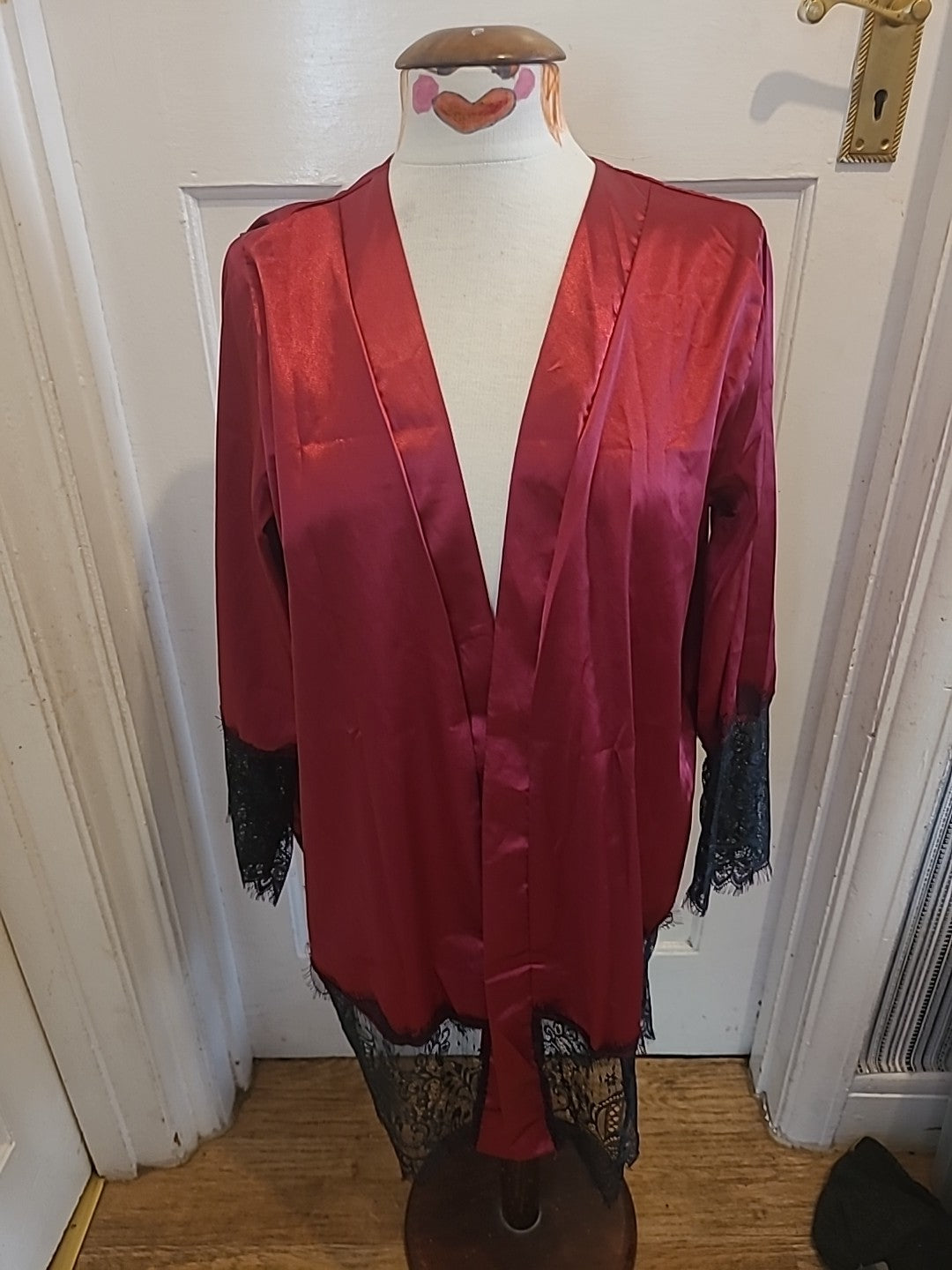 Ladies Size 12-14 Purple Silky With Black Lace Silky** Night Shirt