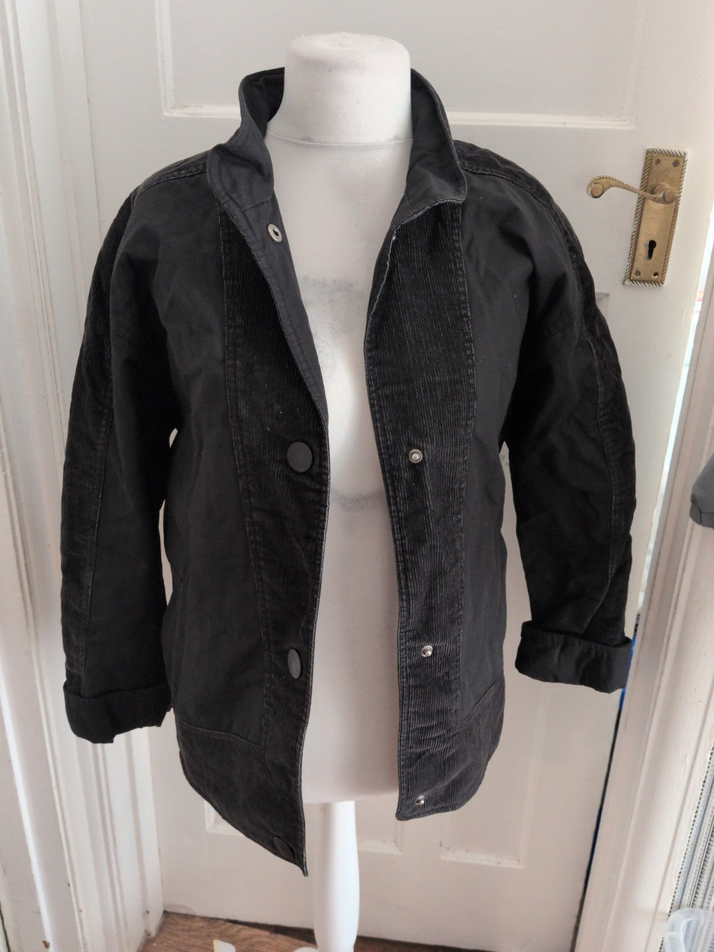 Four Seasons 8 Black Buttoned Jacket