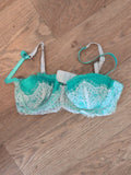 Topshop 32B Green Lace Padded And Wired Bra