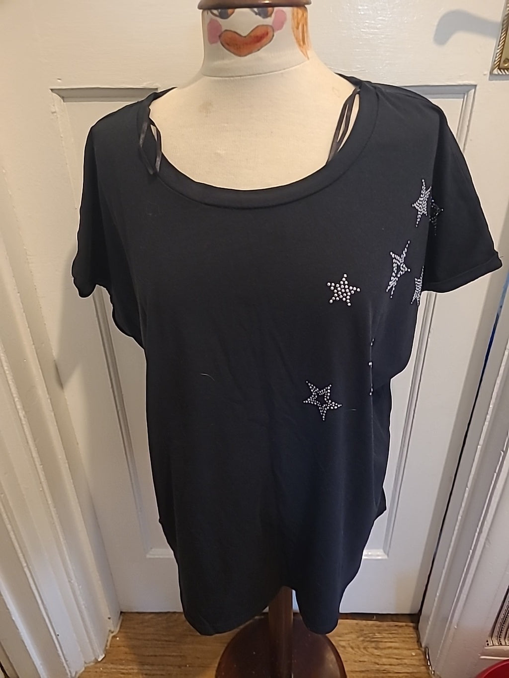 Ladies Emreco Size 20 Black With Silver Stars Tshirt