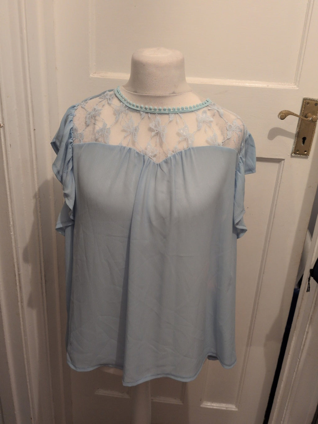 L/XL Blue With Mesh Neck Area Short Sleeve Blouse