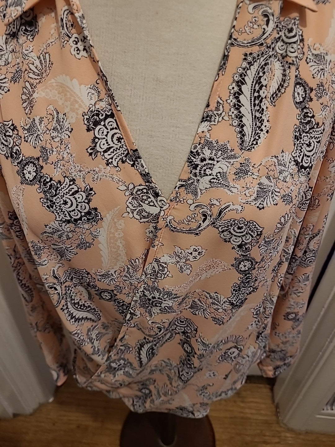 Ladies Size Large Pink Aztec Style Long Sleeved Blouse