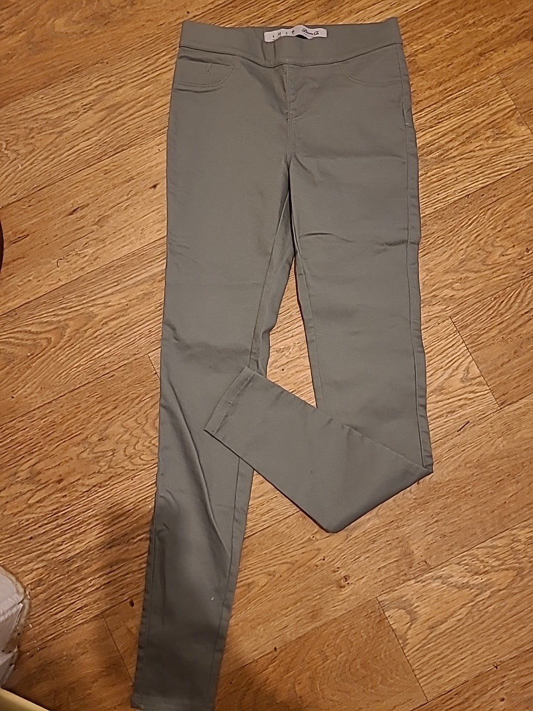 Ladies Denim&Co Size 4 Khaki Jeggings