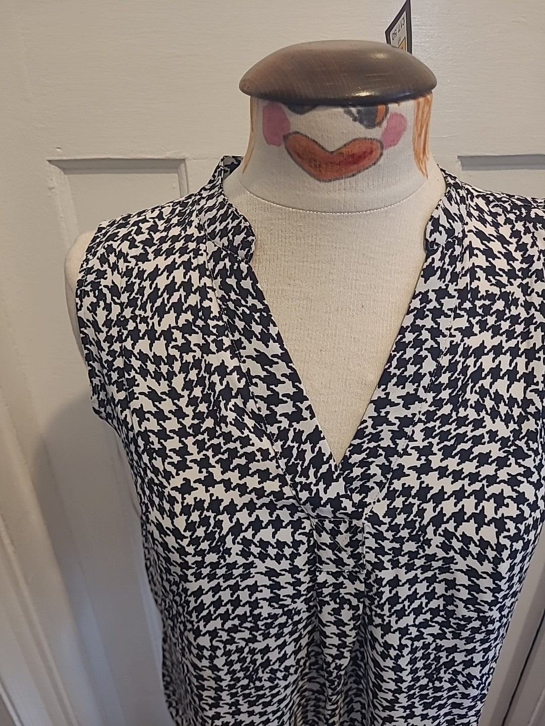 Brand New Ladies Marks And Spencer Size 6 Black White Patterned Sleeveless...