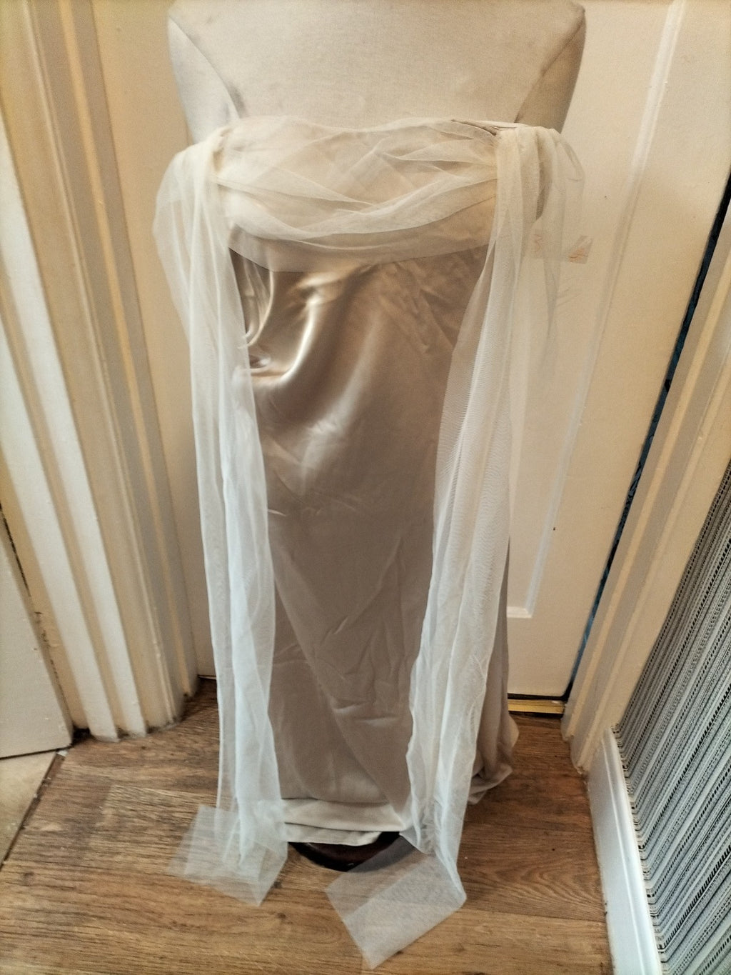 Ladies Shein Size Large Beige/Light Brown Long Length Dress