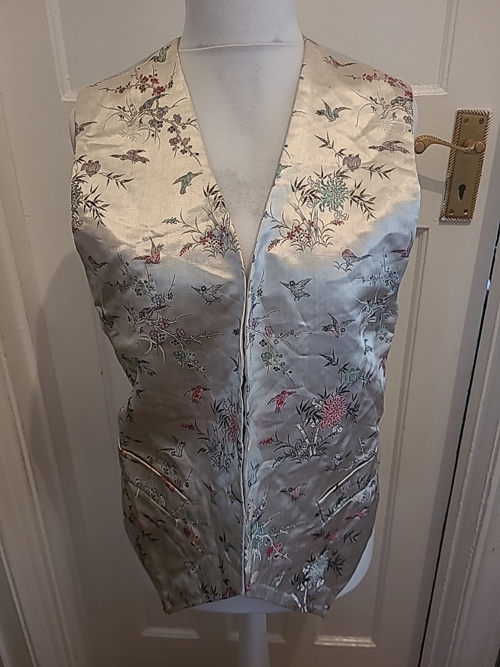 Mens Large Silver Bird And Flower Embroidery Waistcoat