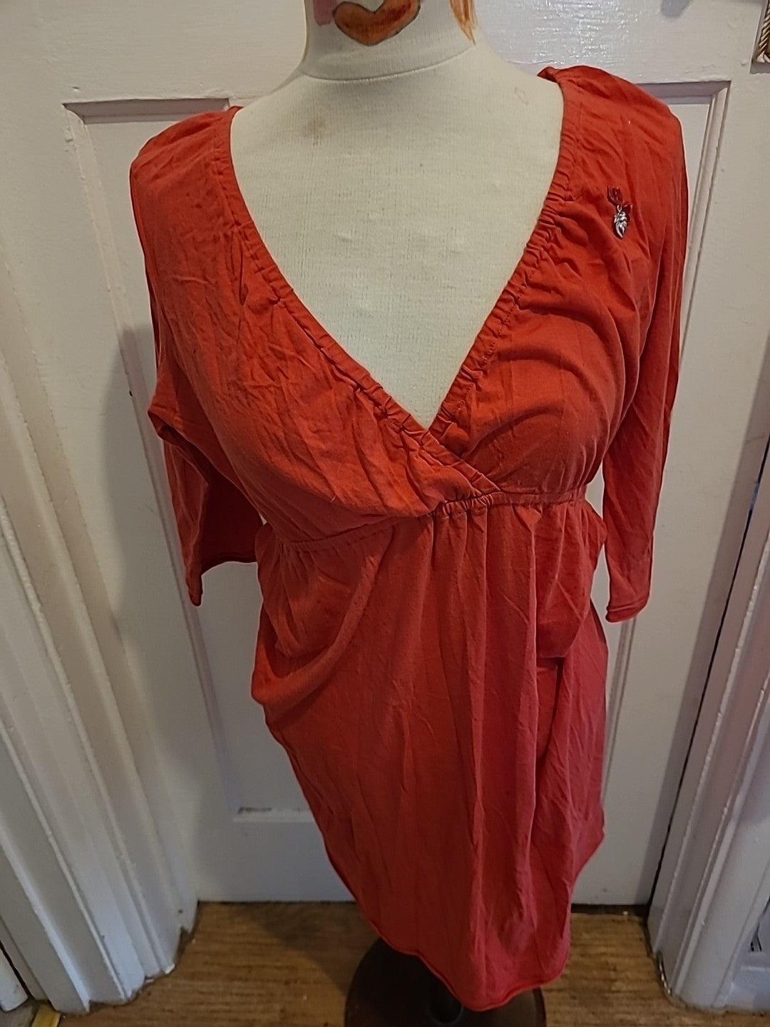 Ladies Avoca Size 2 Red V Neck Dress