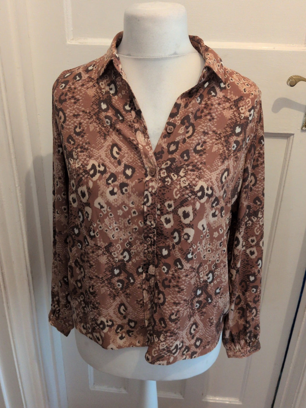 Tu Woman 10 Brown Patterned Long Sleeve Buttoned Blouse Collared