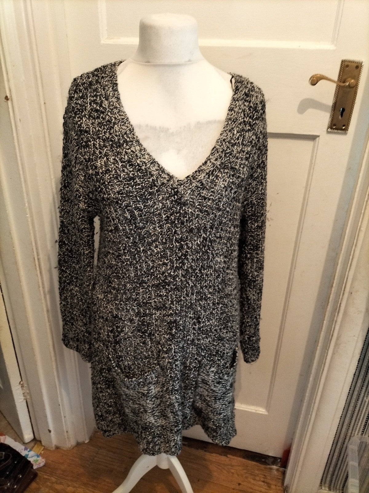 Ladies H&M Medium Black/Grey/White Flecked Jumper