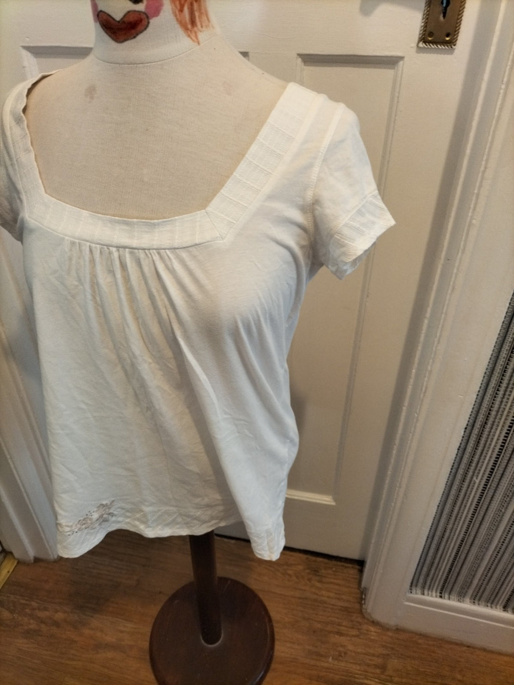Ladies Marks And Spencer Size 12 White Short Sleeved Tshirt