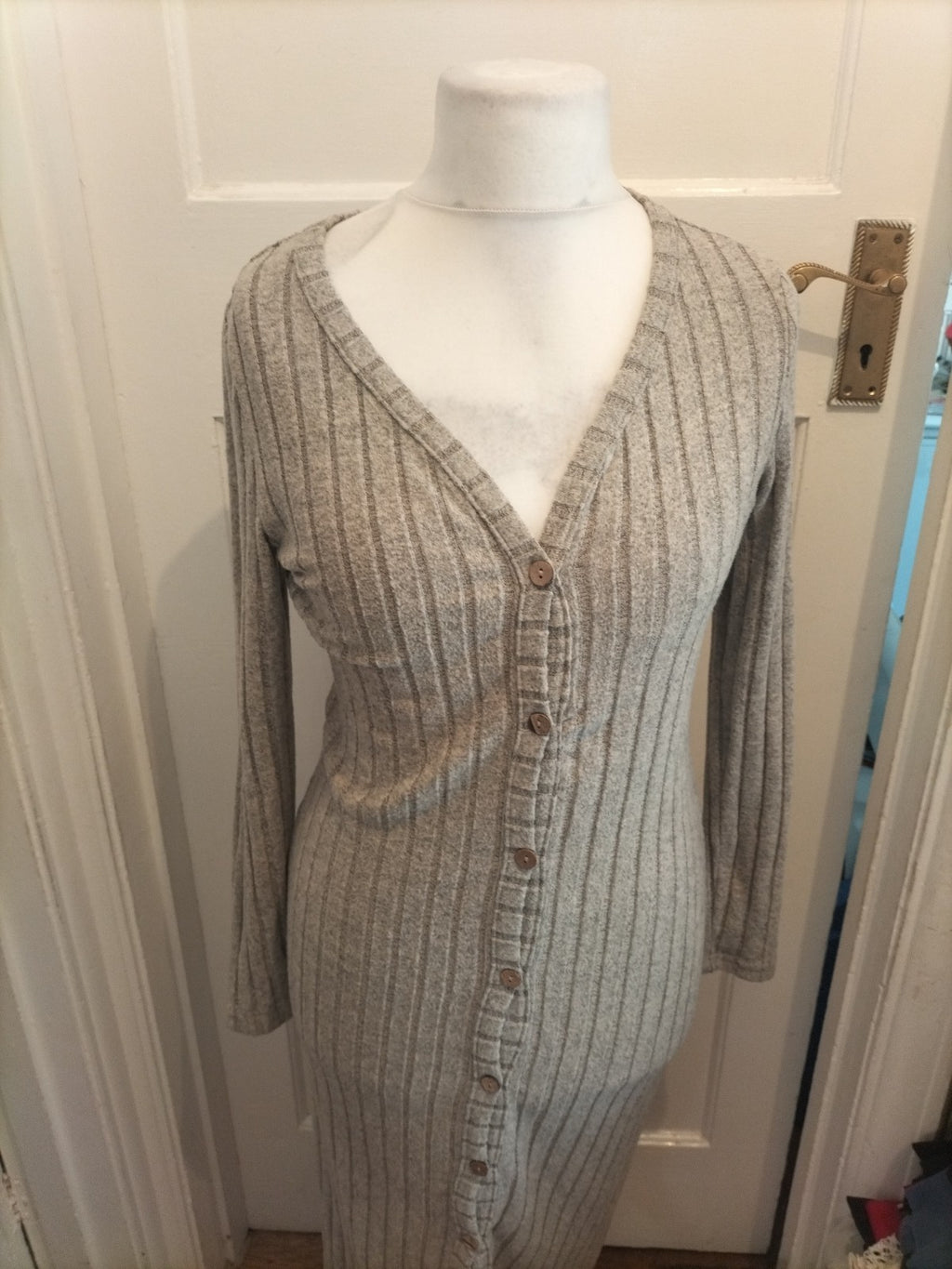 Ladies Size M Beige Ribbed Long Sleeved Buttoned Dress