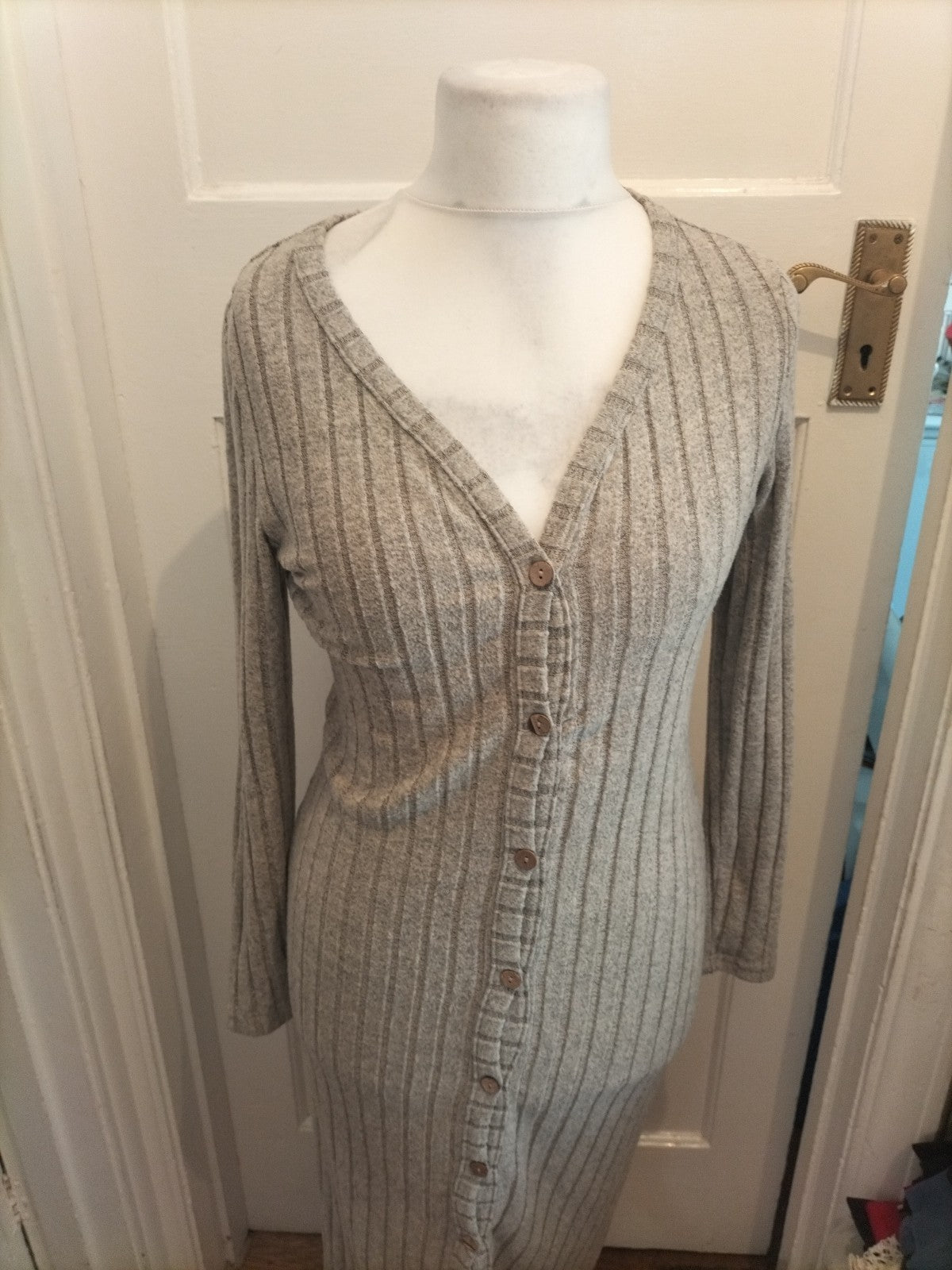 Ladies Size M Beige Ribbed Long Sleeved Buttoned Dress
