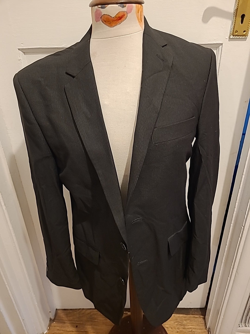 Mens Burton Size 46R Black Pinstripe Blazer