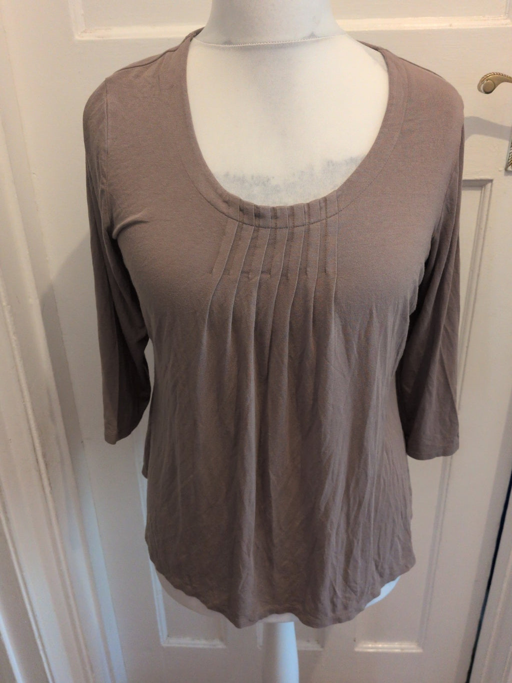 Ladies Size 16 Sable Round Neck 3/4 Sleeve Blouse