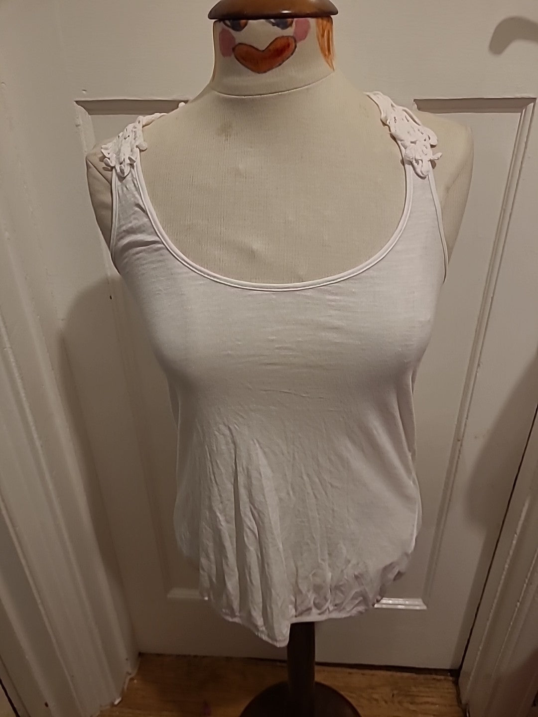 Ladies New Look Size 8 White Sleeveless Blouse