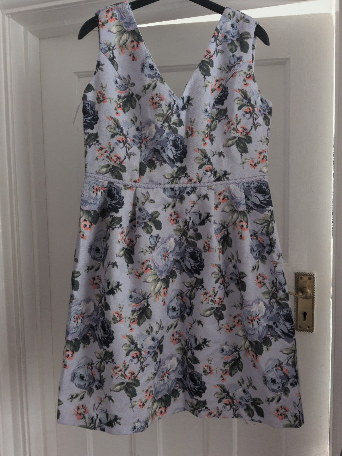 Oasis 14 Lilac And Green Floral Sleeveless V Neck Dress