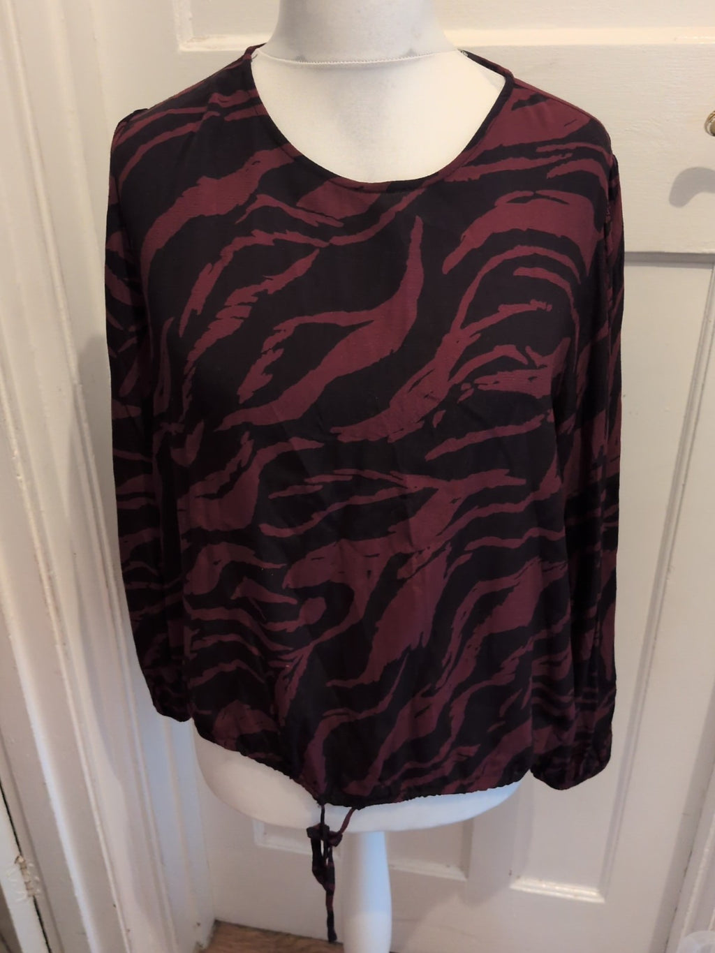 George 18 Deep Purple And Black Animal Print Long Sleeve Blouse