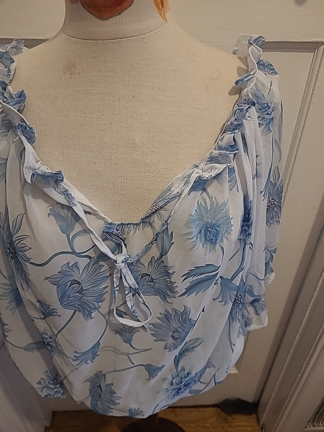 Ladies 4XL Pale Blue Toned Floral Bubble Hem Blouse