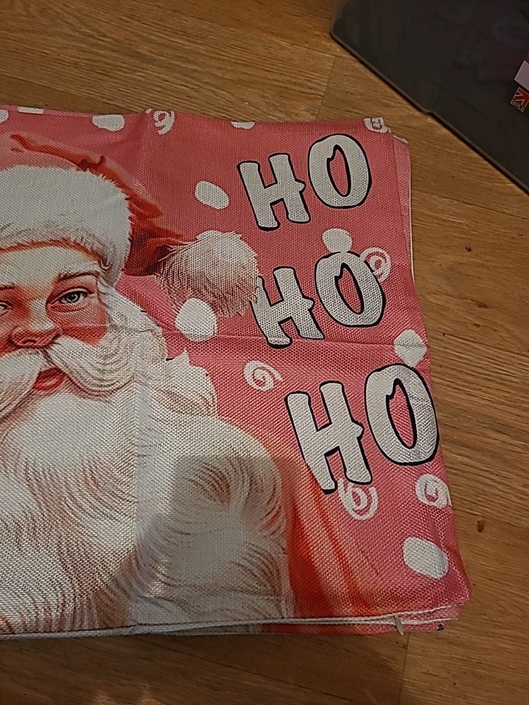 Brand New Pink And White Father Santa Christmas Ho Ho Ho Cushion Covers Set Of 4