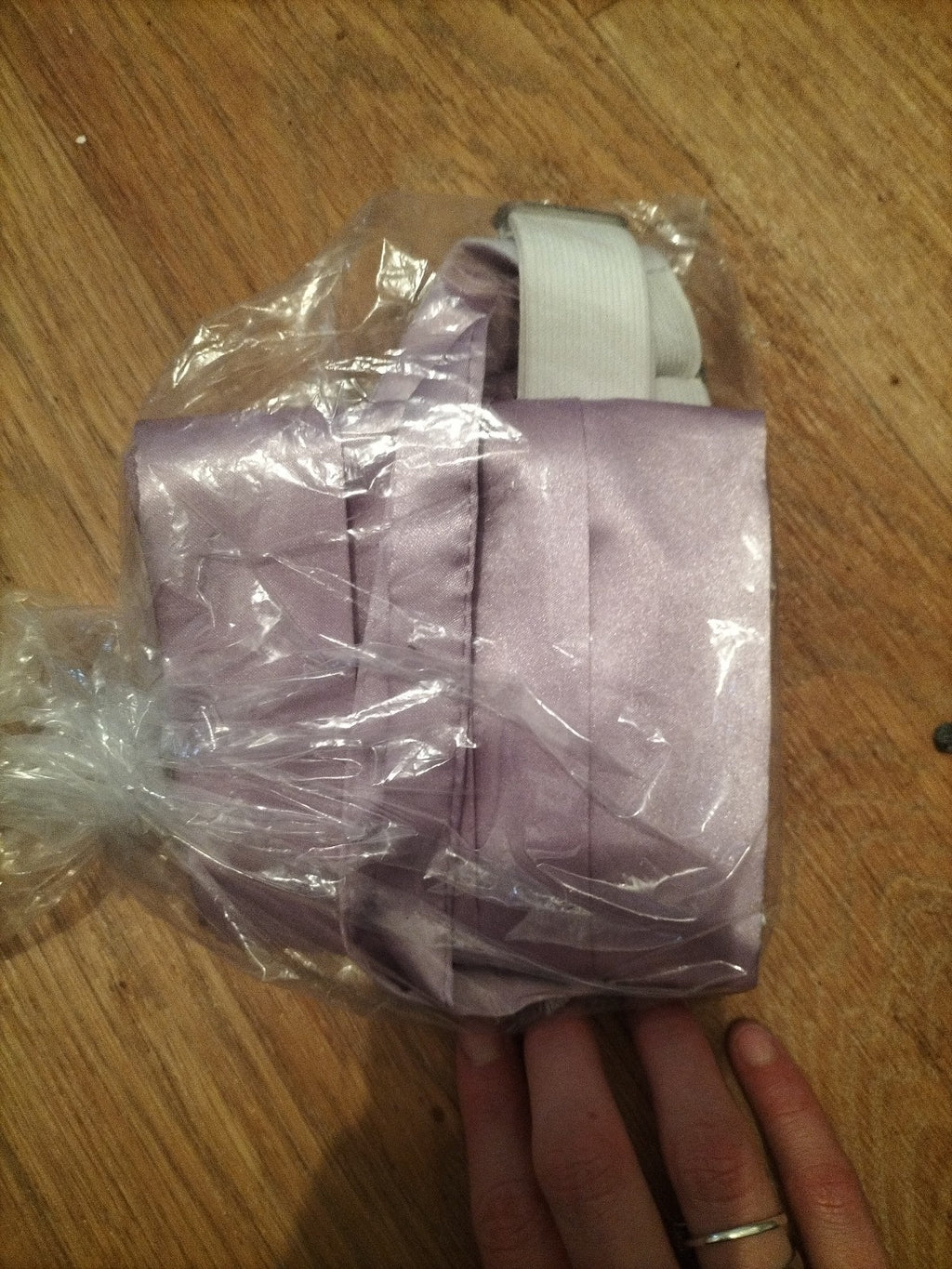 Brand New Mens Vintage Bow Tie/Hanky Lilac Purple Set