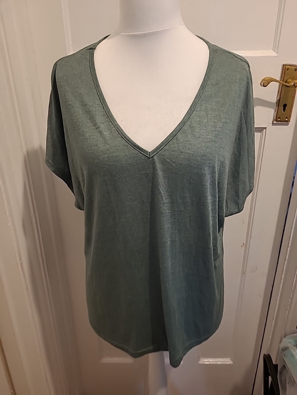 Ladies Shein Curve Size 2XL Green V Neck Short Sleeved Tee