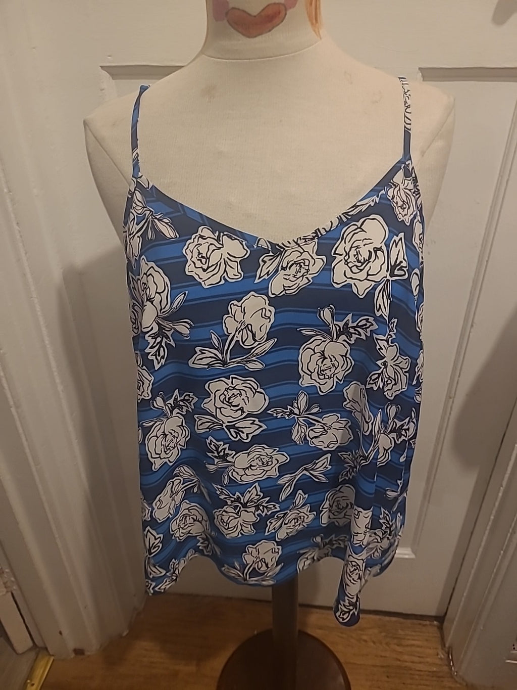 Ladies Primark Size 16 Blue/White/Black Floral Top
