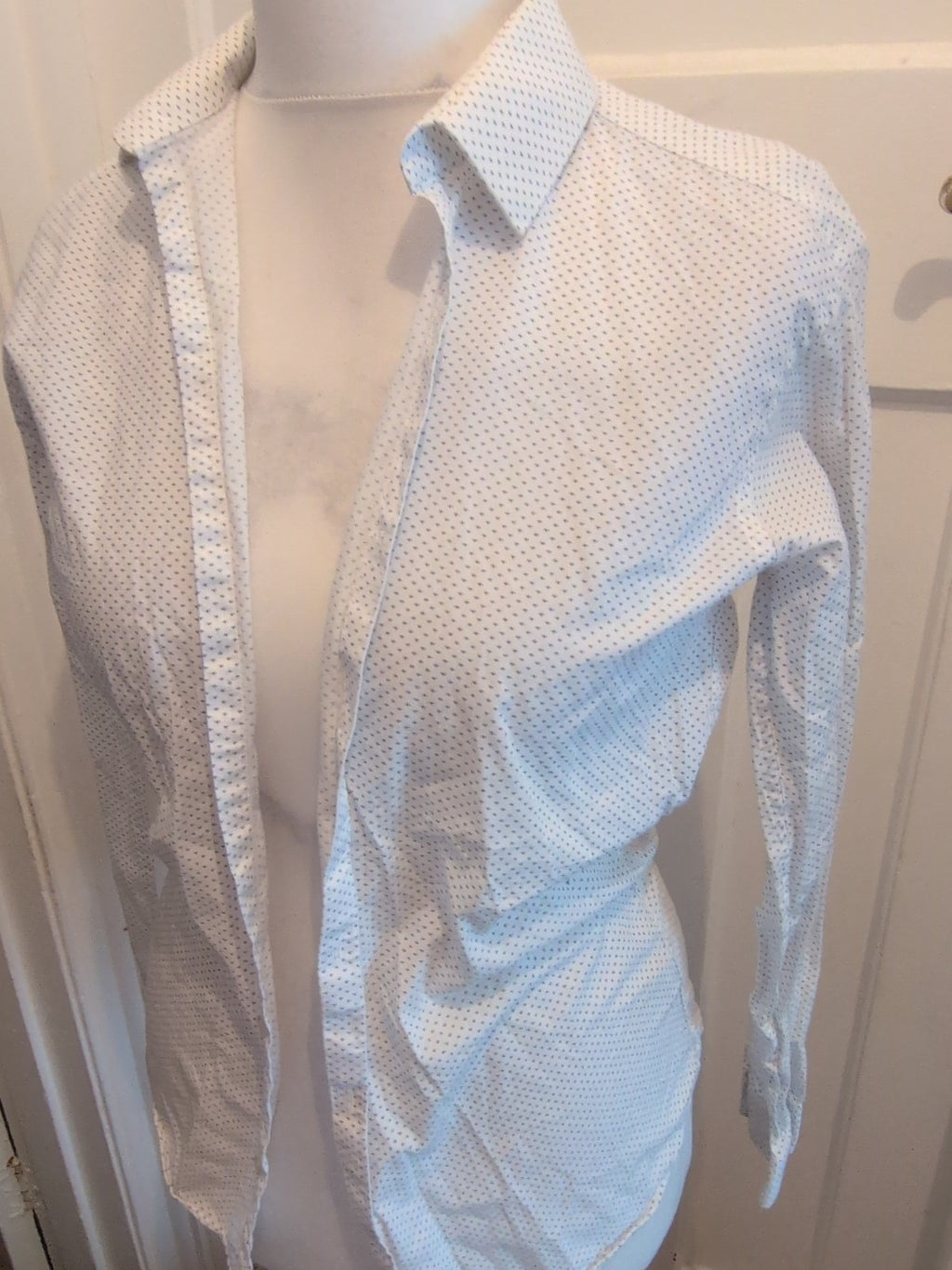 Cedarwood State 15" Slim Fit White With Navy Pattern Shirt Long Sleeve