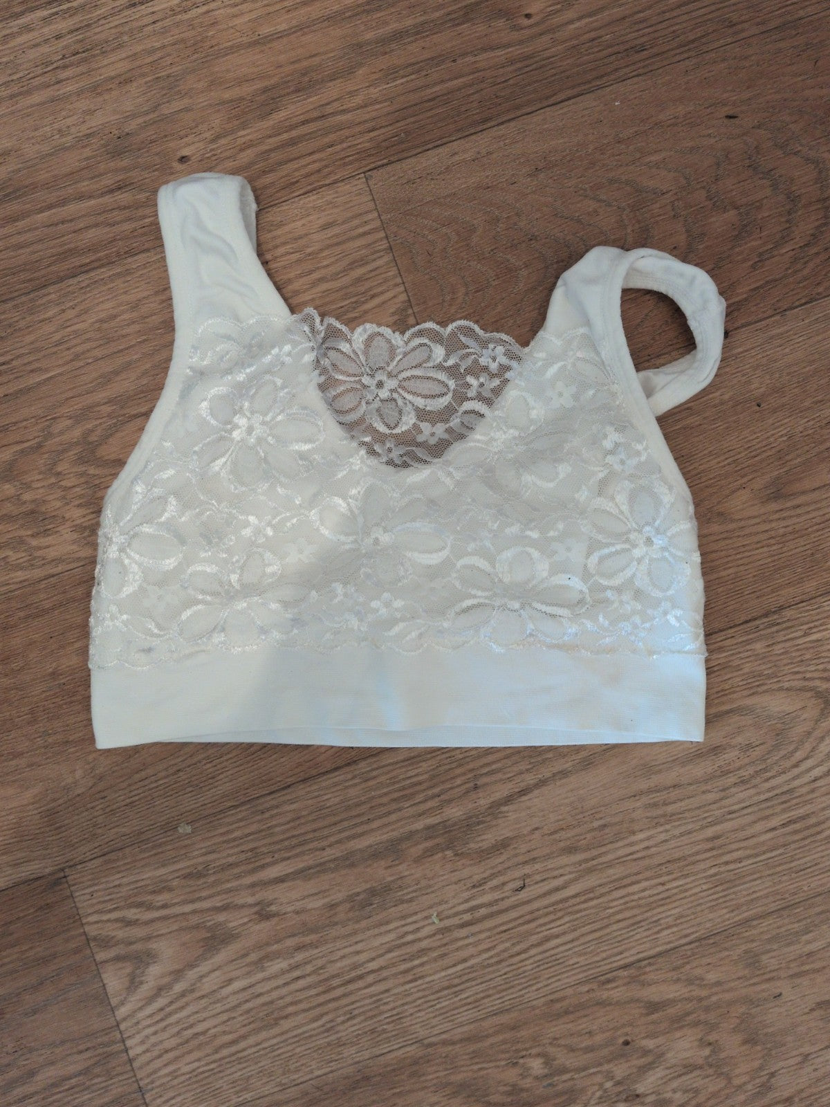 Medium White Floral Lace Bralette
