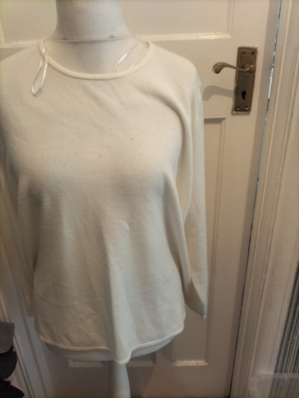 Ladies Bonmarche Size XL Cream Jumper Few Marks