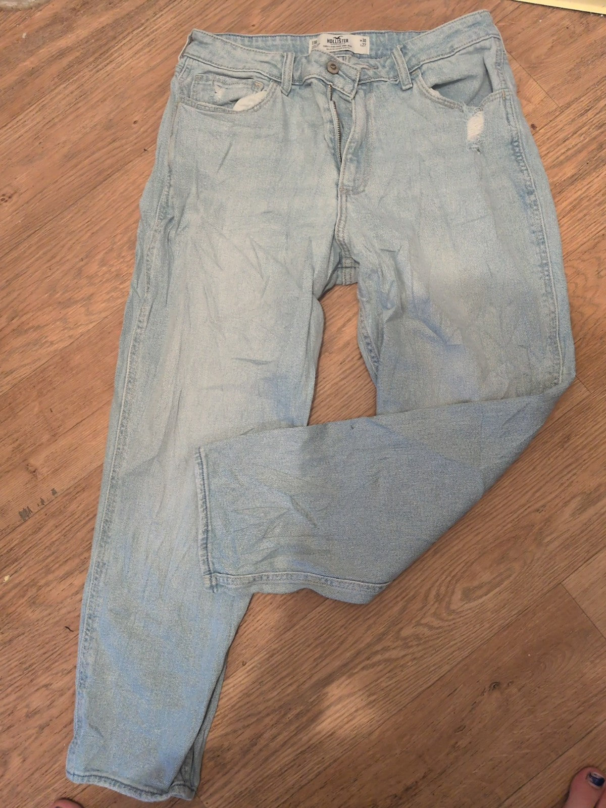 Hollister 30x27 11R Curvy High Rise Mom Jeans