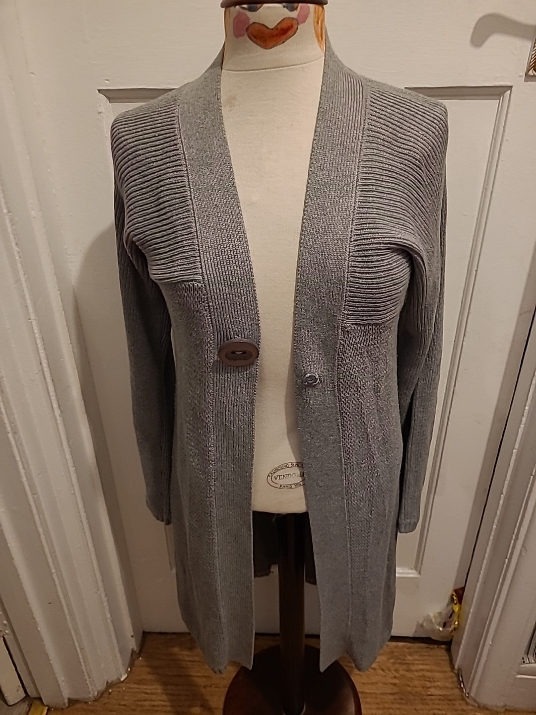 Ladies Jackpot Size Small Grey Long Sleeved Cardigan