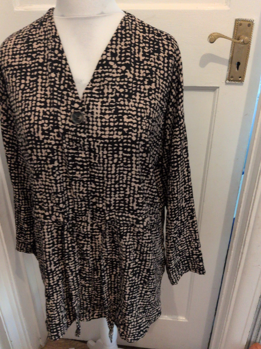 Primark 16 Brown And Beige Long Sleeve Blouse