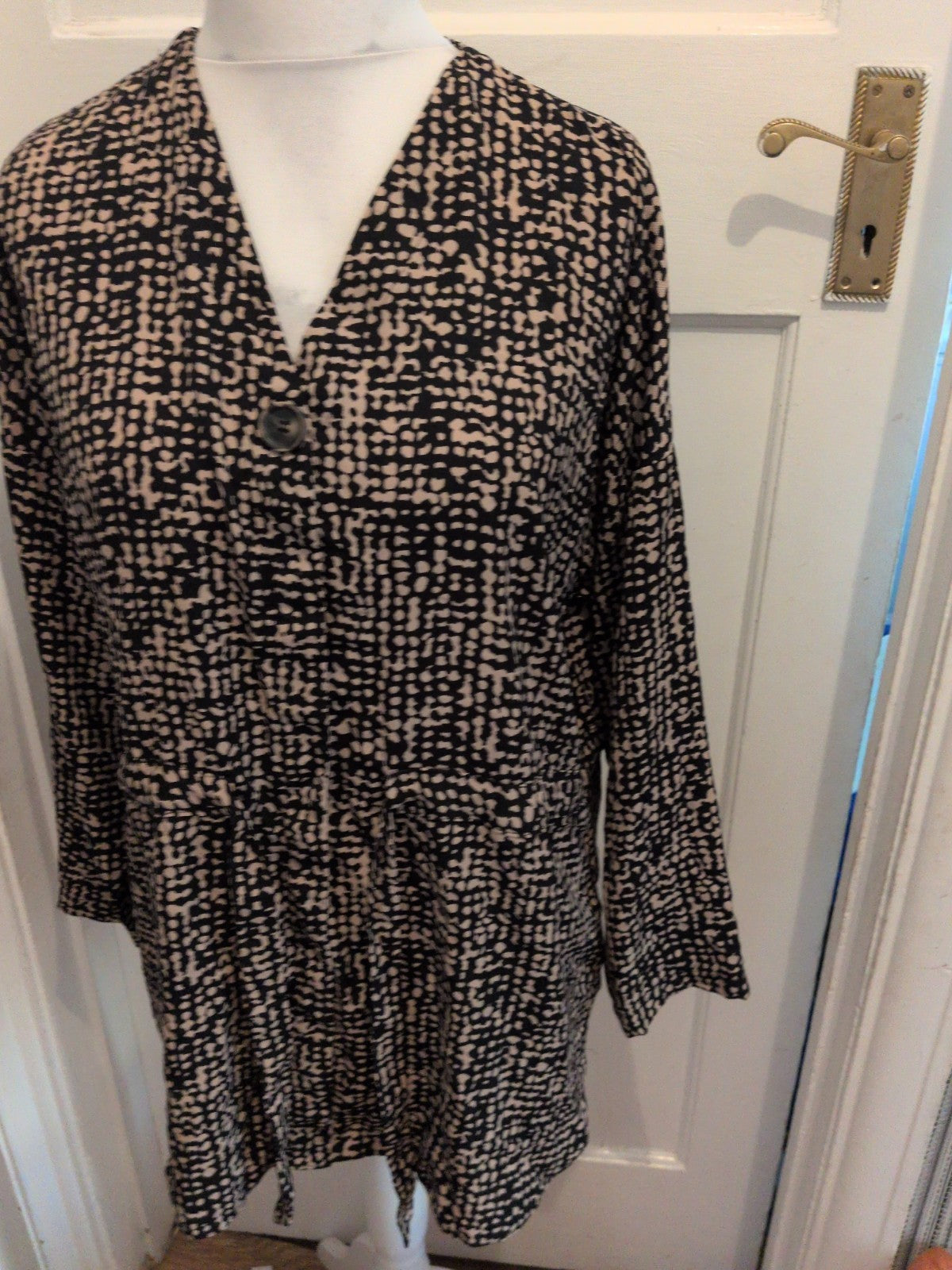 Primark 16 Brown And Beige Long Sleeve Blouse
