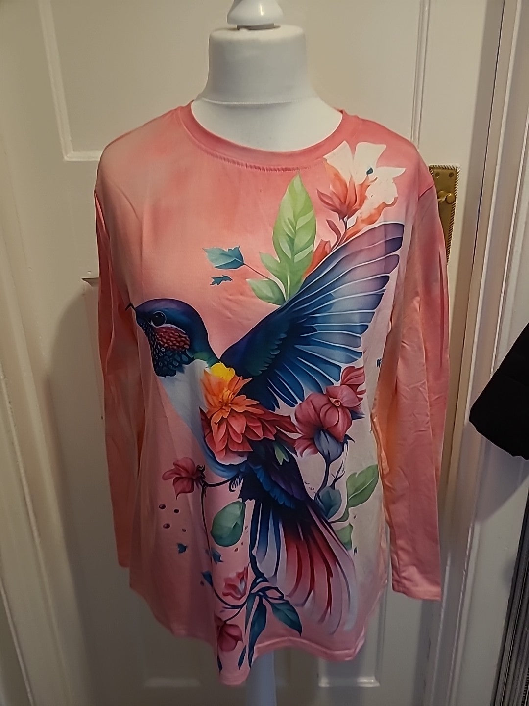 Ladies Size XL Beautiful Multicoloured Bird Long Sleeved Blouse