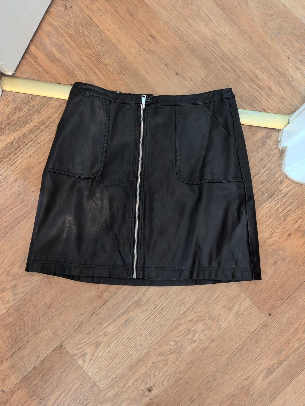 F&F 12 Black Pleather Front Zip Skirt