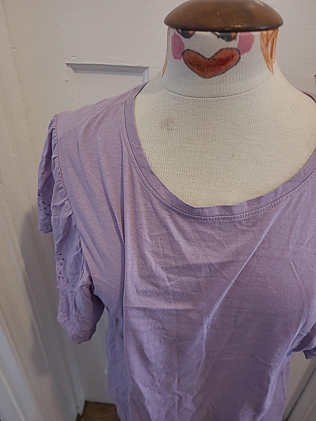 Ladies Beloved Size Large Lilac Short Sleeved Tshirt