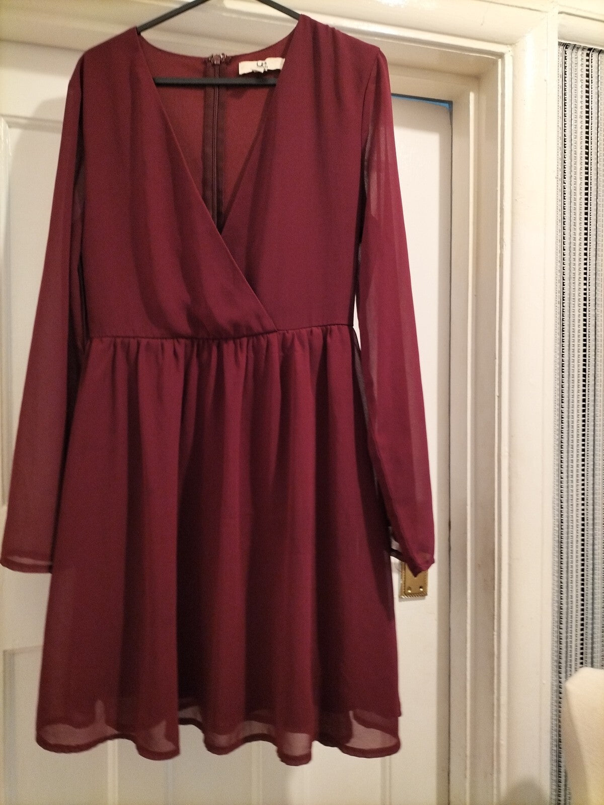 Ladies Los Angeles Size Small Purple Long Sleeve Zipped Back Flowy Dress