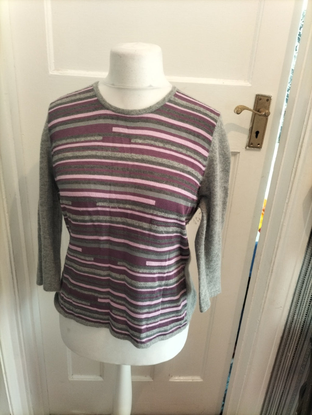 Country Casuals Large Grey And Purple Long Sleeve Jumper