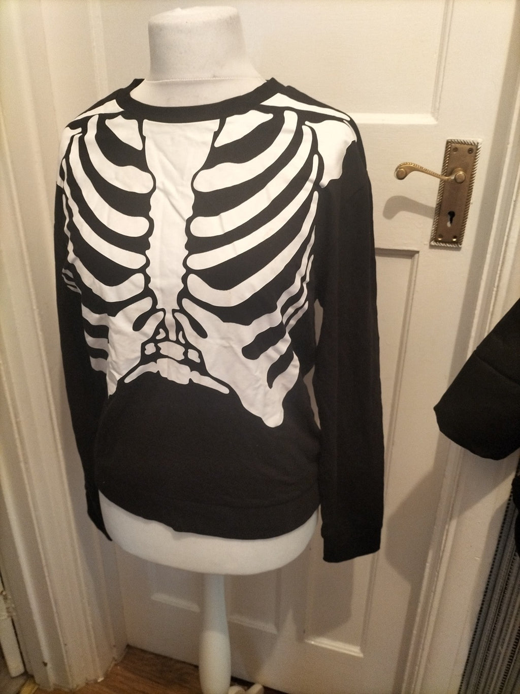 Brand New Mens H&M Size Large Black Skeleton Tshirt