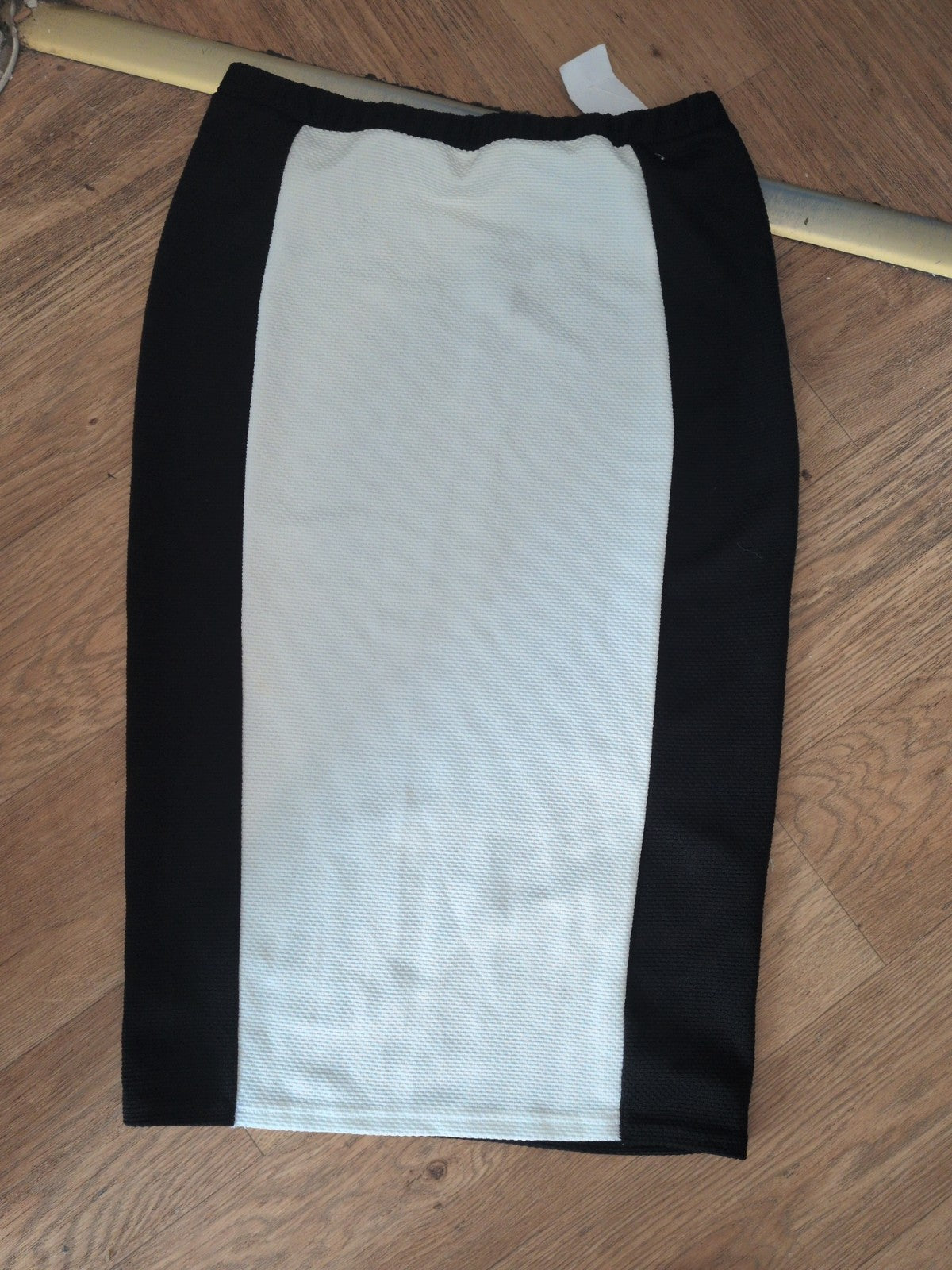 Brand New Primark 12 Black And White Elasticated Long Length Skirt