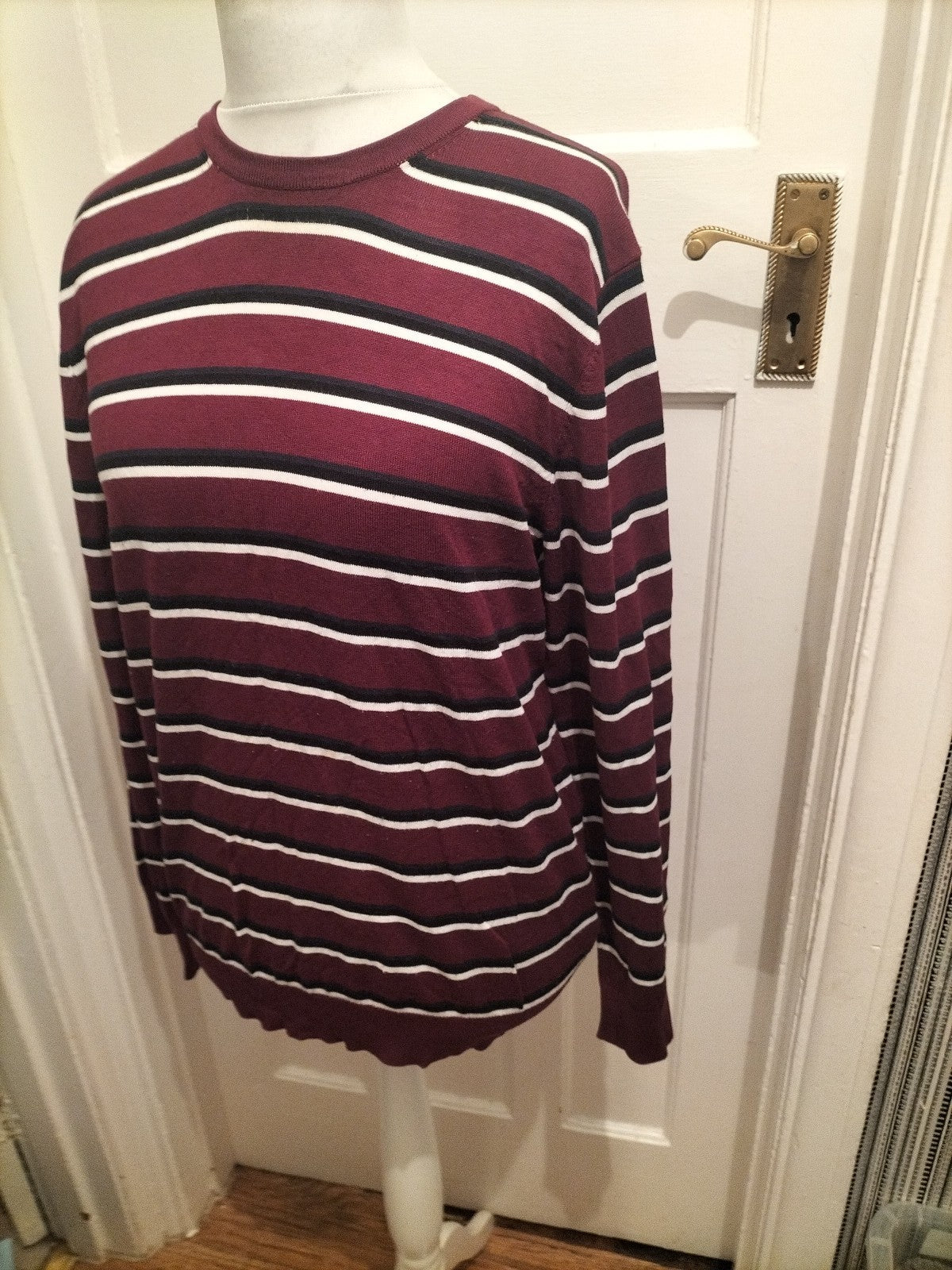 Ladies H&M Size Small Deep Purple/Black/White Long Sleeved Top