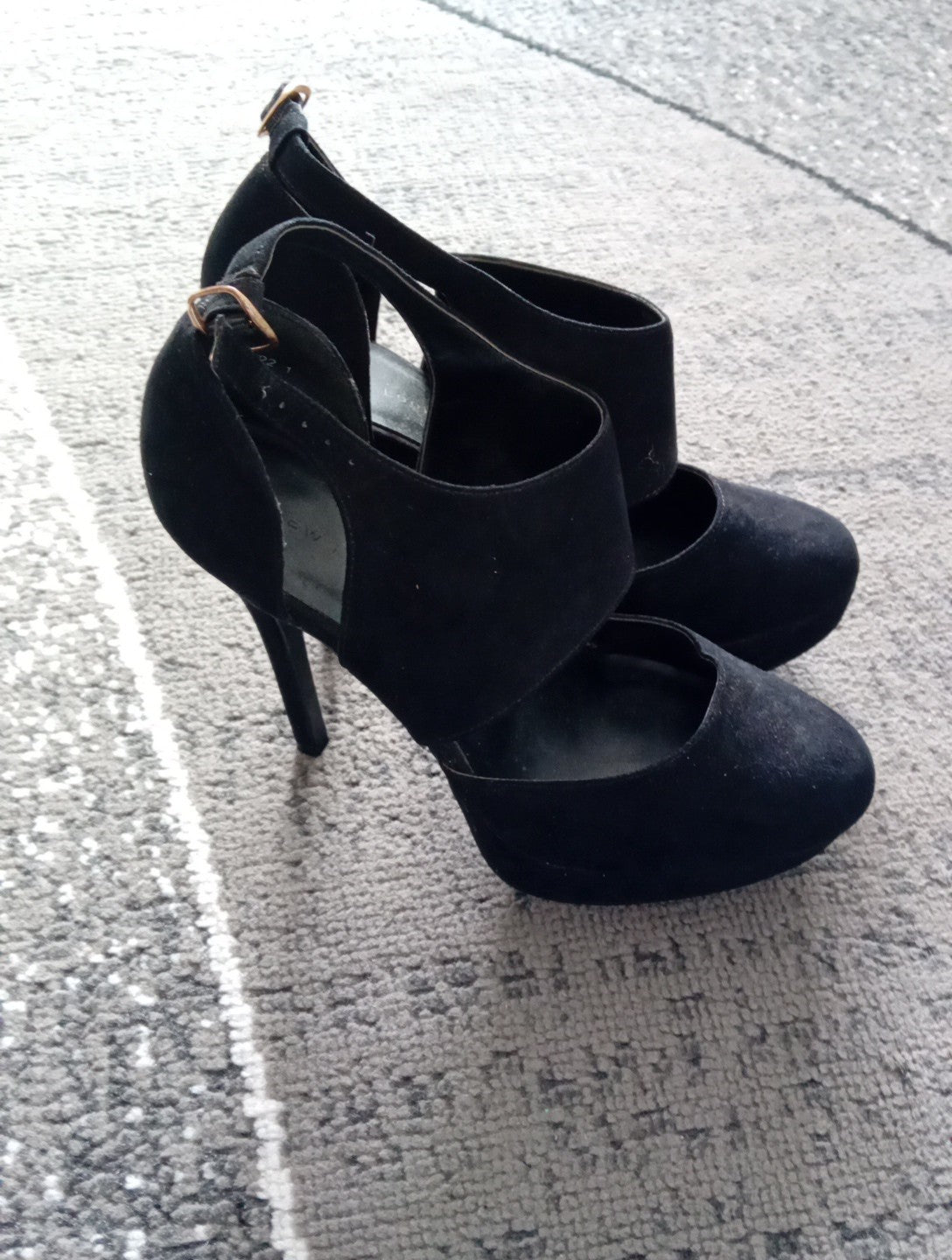 Ladies Black Newlook Heeled Shoes Size 6 Free Delivery