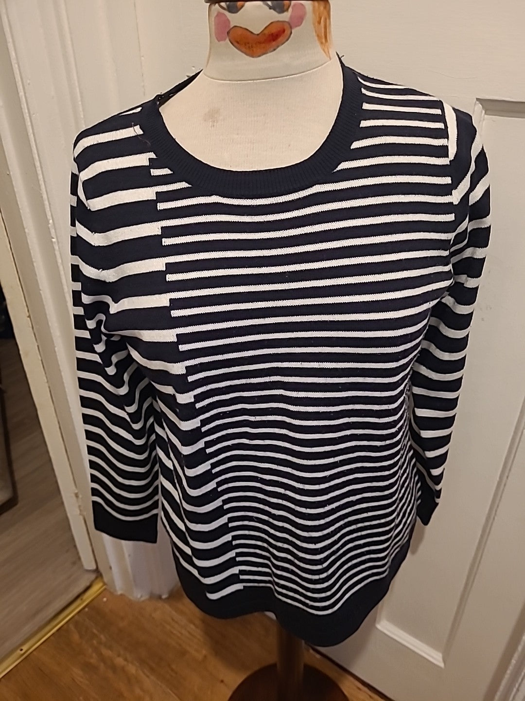 Ladies Bonmarche Size 14 Black And White Striped Pullover Jumper
