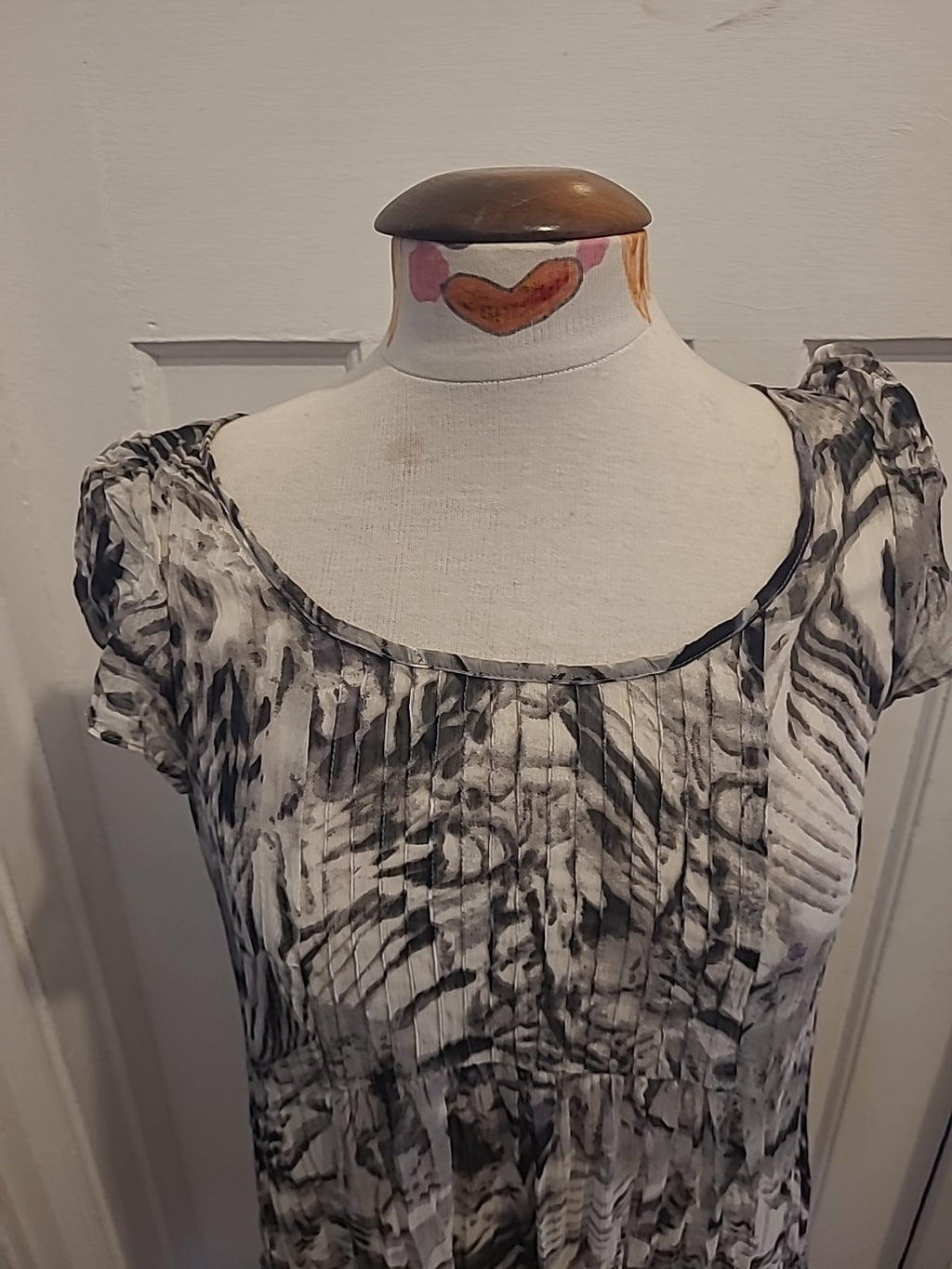 Ladies Bhs Size 10 Grey Toned See Through Sleeveless Blouse
