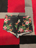 Ladies Peacocks Size 10 Floral Hot Pants