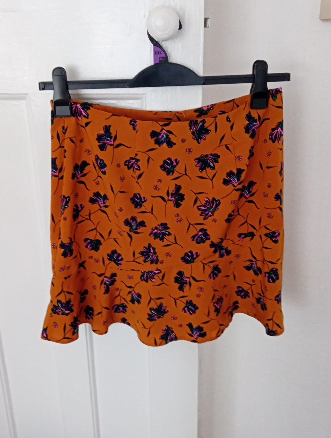 Ladies  Brand New Size 12 Floral Skirt Mustard