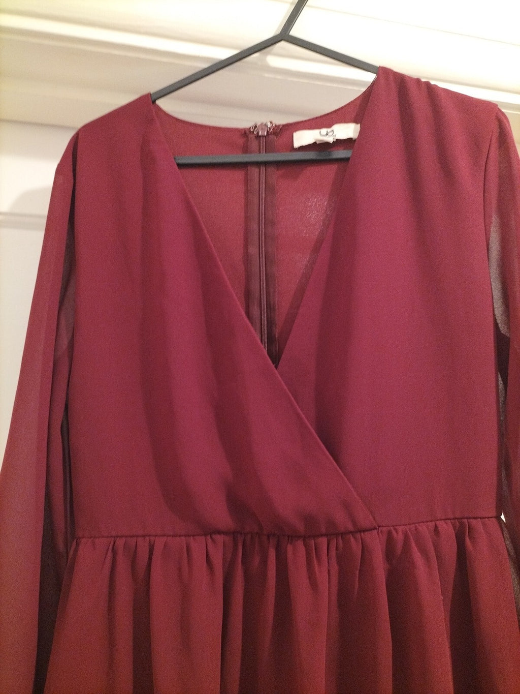 Ladies Los Angeles Size Small Purple Long Sleeve Zipped Back Flowy Dress