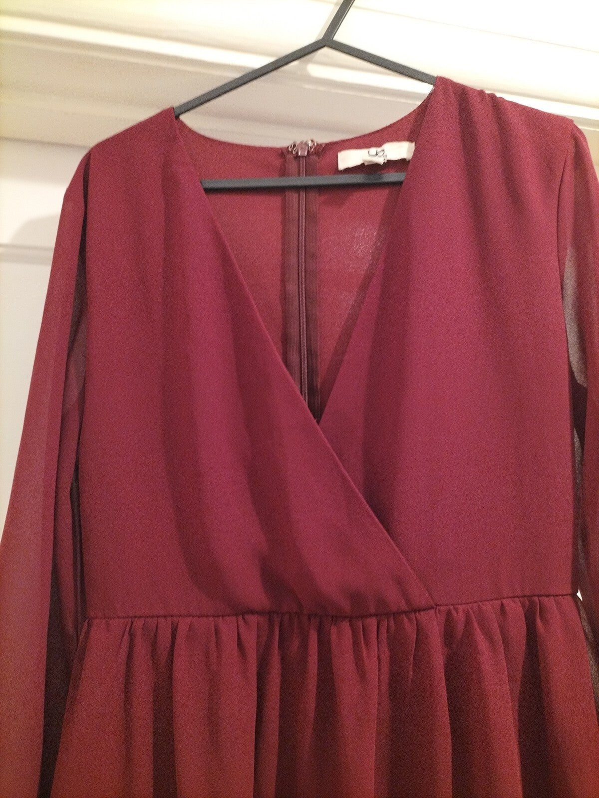 Ladies Los Angeles Size Small Purple Long Sleeve Zipped Back Flowy Dress
