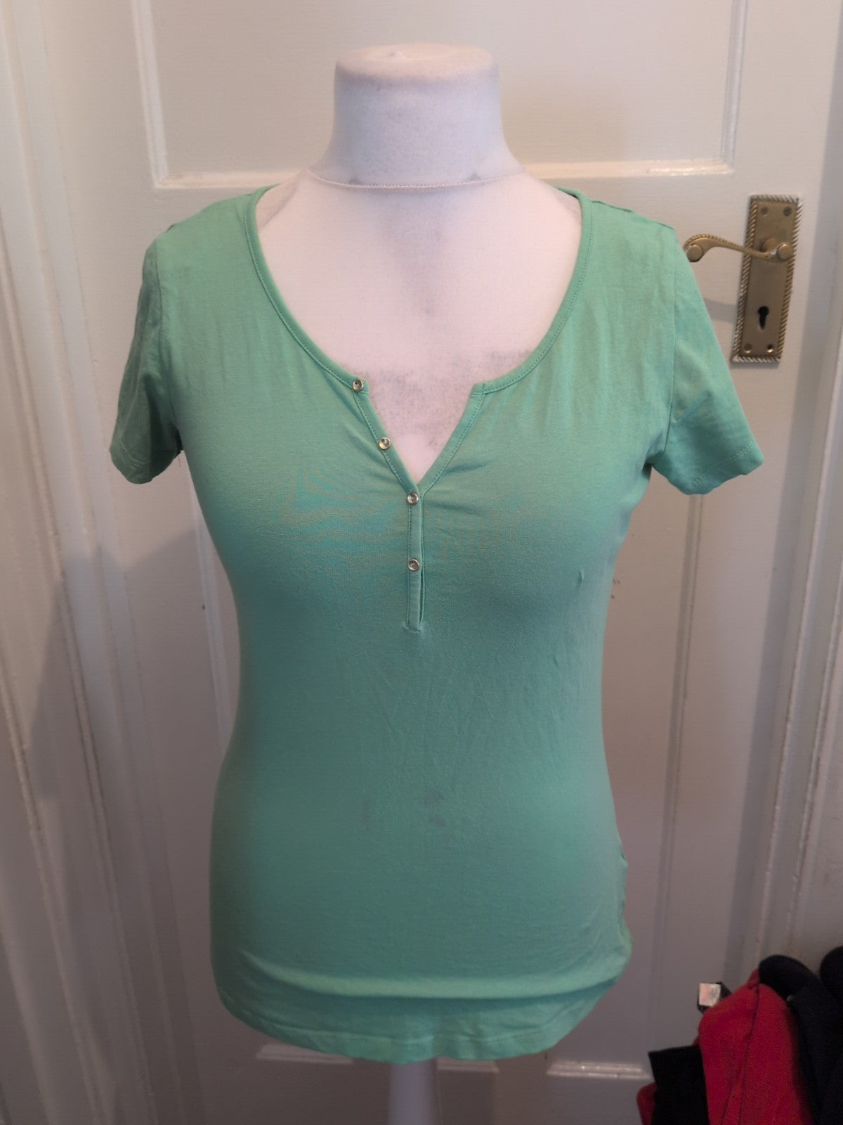Ladies Beloved Size Large Mint Green Short Sleeved Blouse