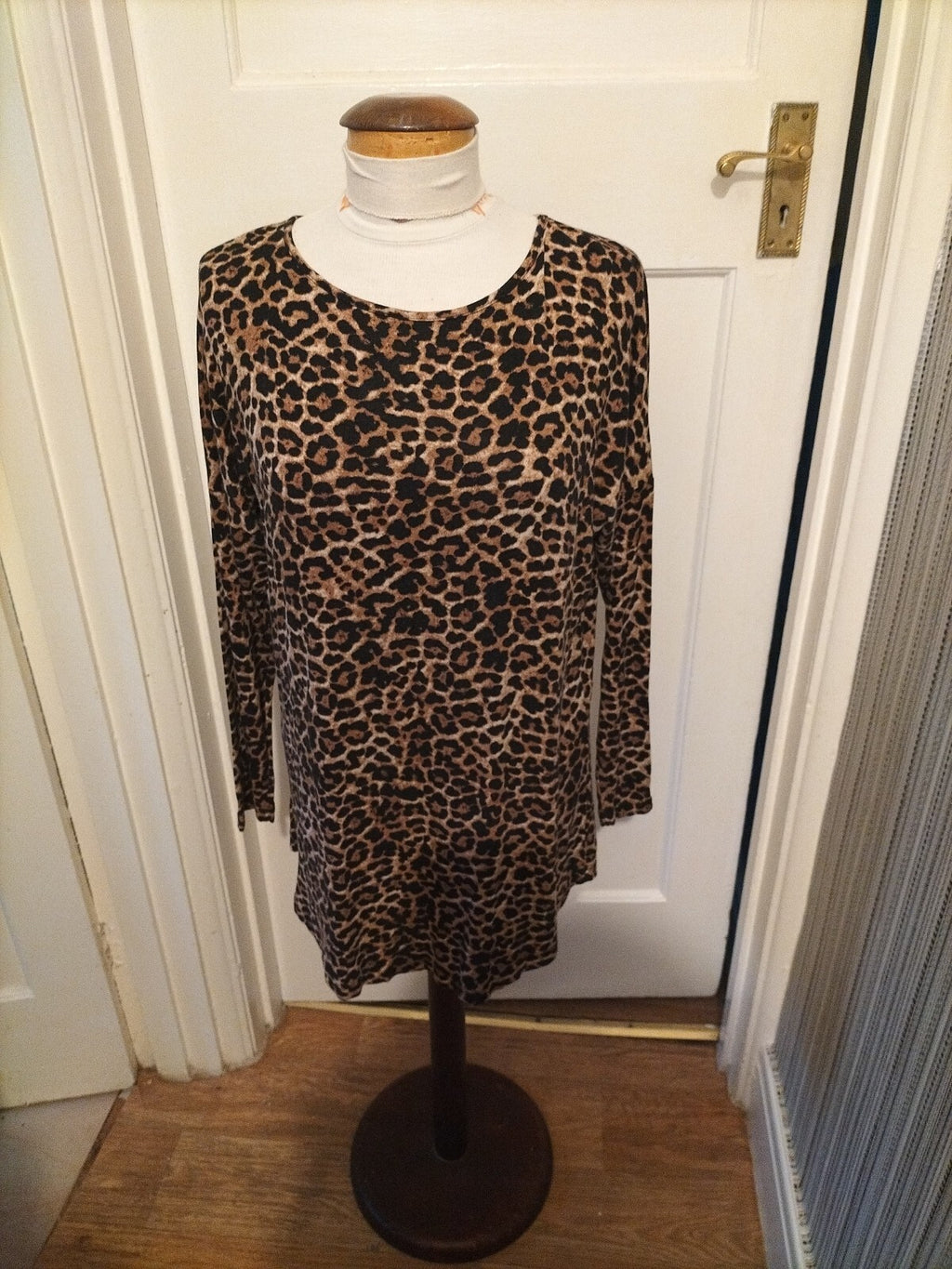 Ladies Papaya Medium Leopard Print Long Sleeved Blouse